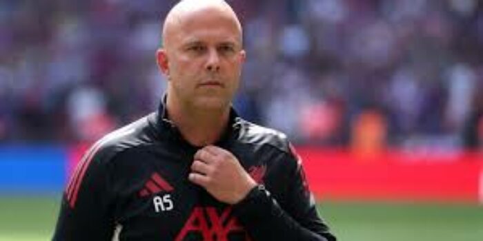 Arne Slot Mengecam Pelecehan terhadap Antoine Semenyo